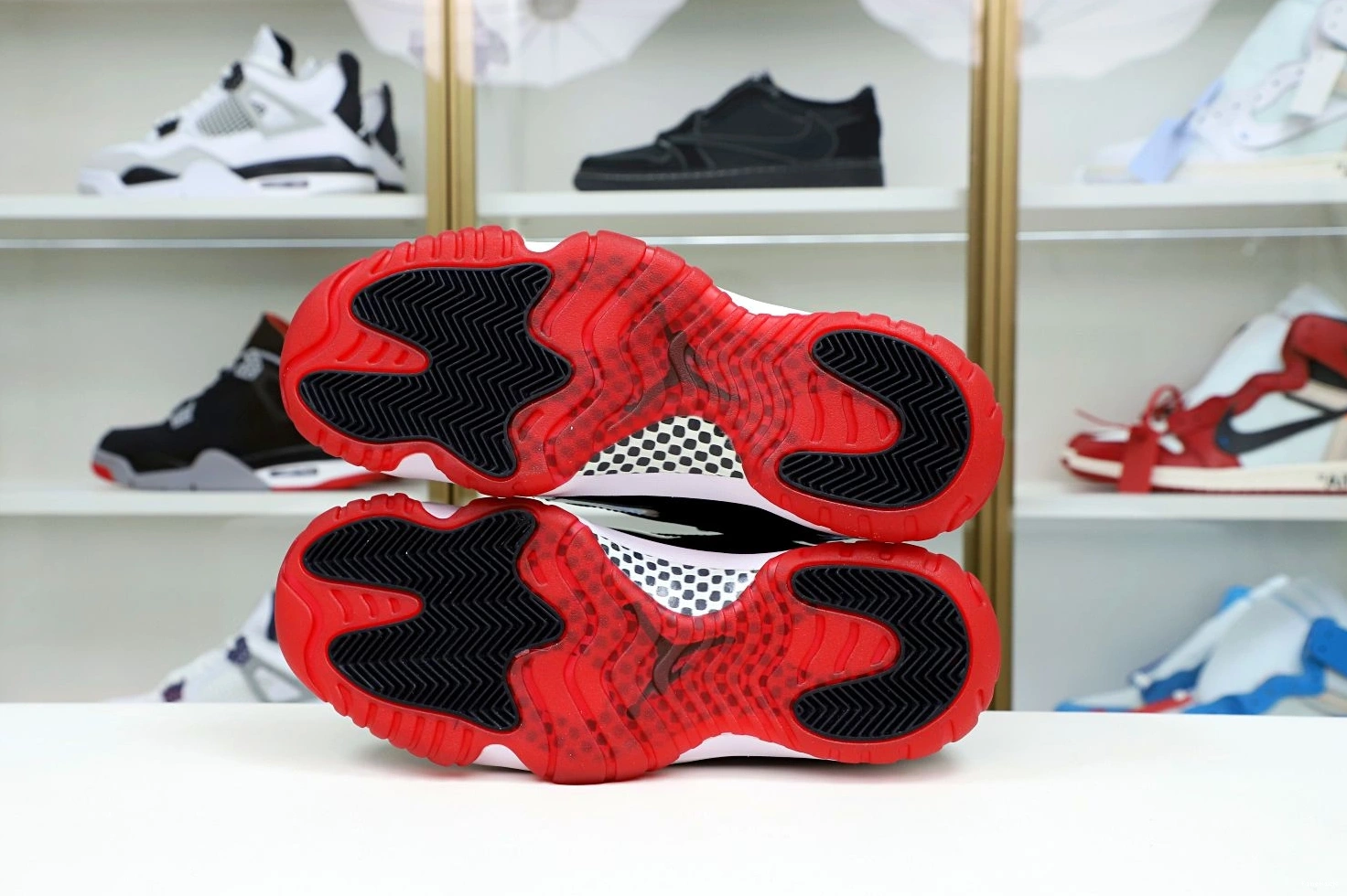 AIR 2019 RETRO JORDAN 'BRED' 11 1231